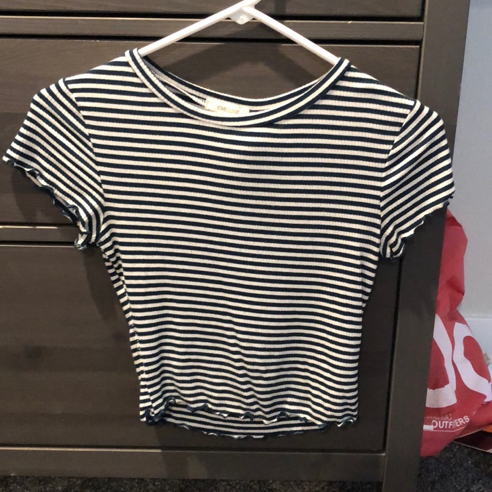 White and black/navy striped crop shirt